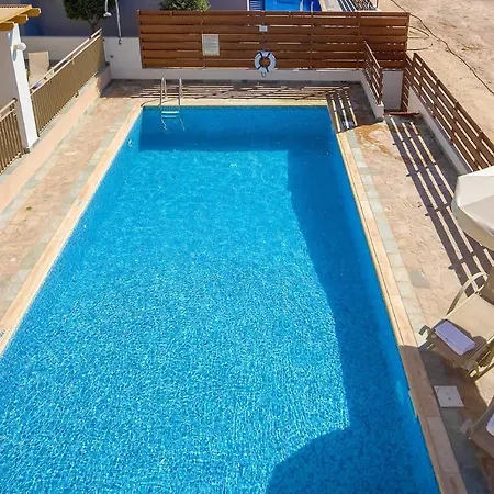 Coral Hera - Four Bedroom With Private Swimming Pool Vilă Peyia
