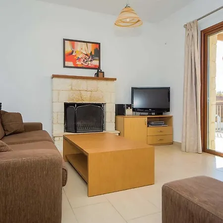Villa Coral Hera - Four Bedroom With Private Swimming Pool *