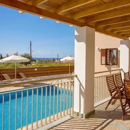 Coral Hera - Four Bedroom With Private Swimming Pool Peyia